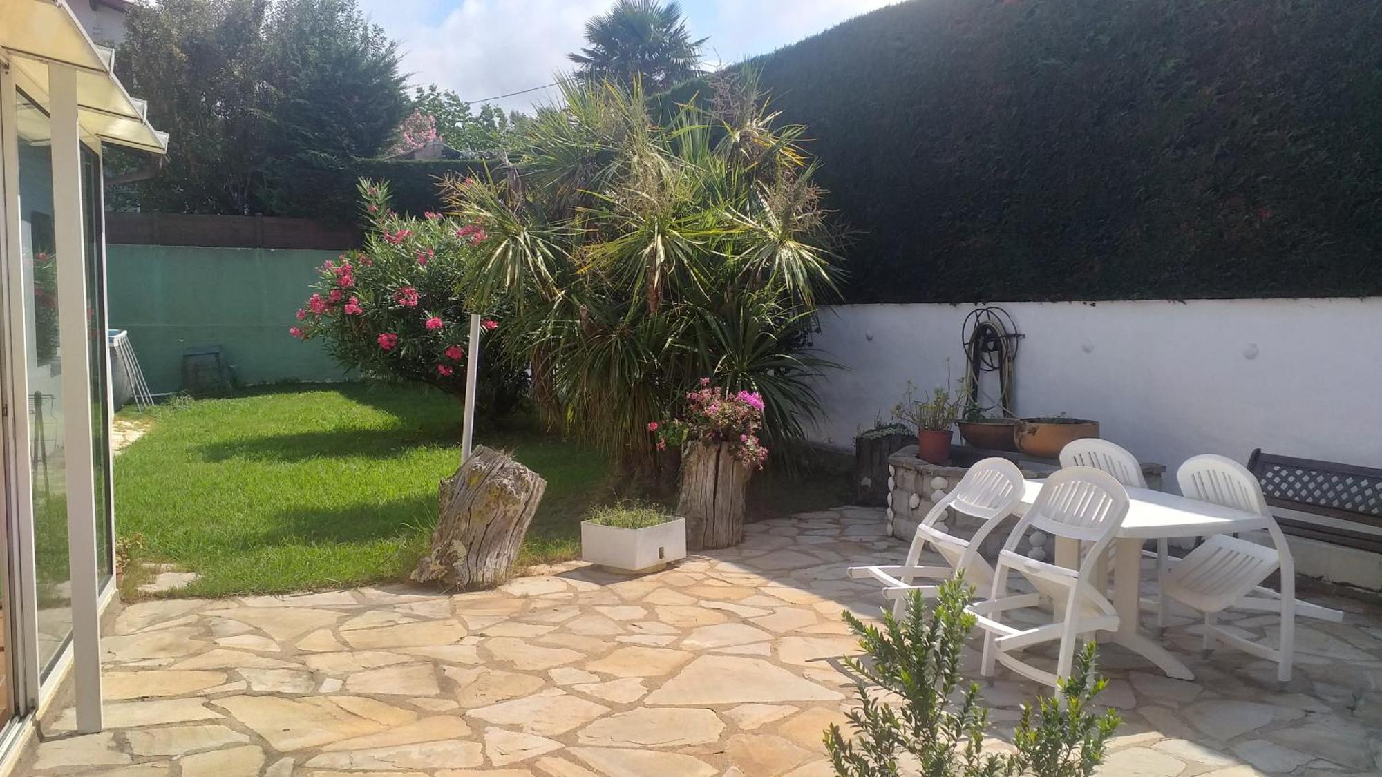 App Ensoleille Classe 2 * Avec Terrasse Et Jardin Privatifs Guéthary